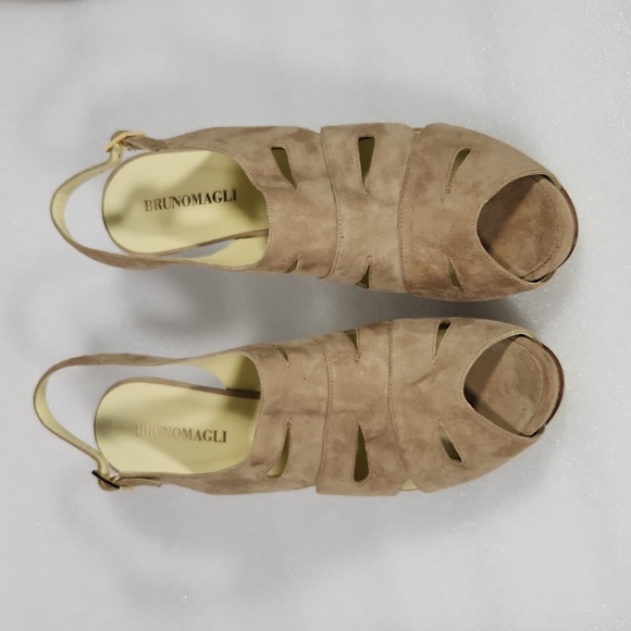 Bruno Magli Suede Sligback Peep-Toe Heels European Sz40 - Picture 2 of 16
